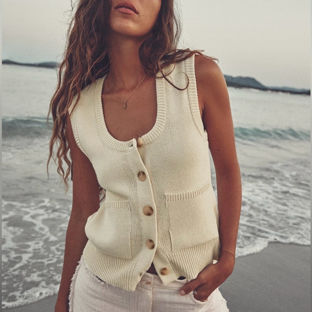 ZARA Patch pocket knit vest